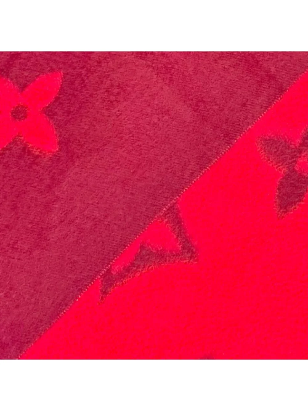 Louis Vuitton Echarpe Reykjavik Cashmerethree Red Monogram Scarf
